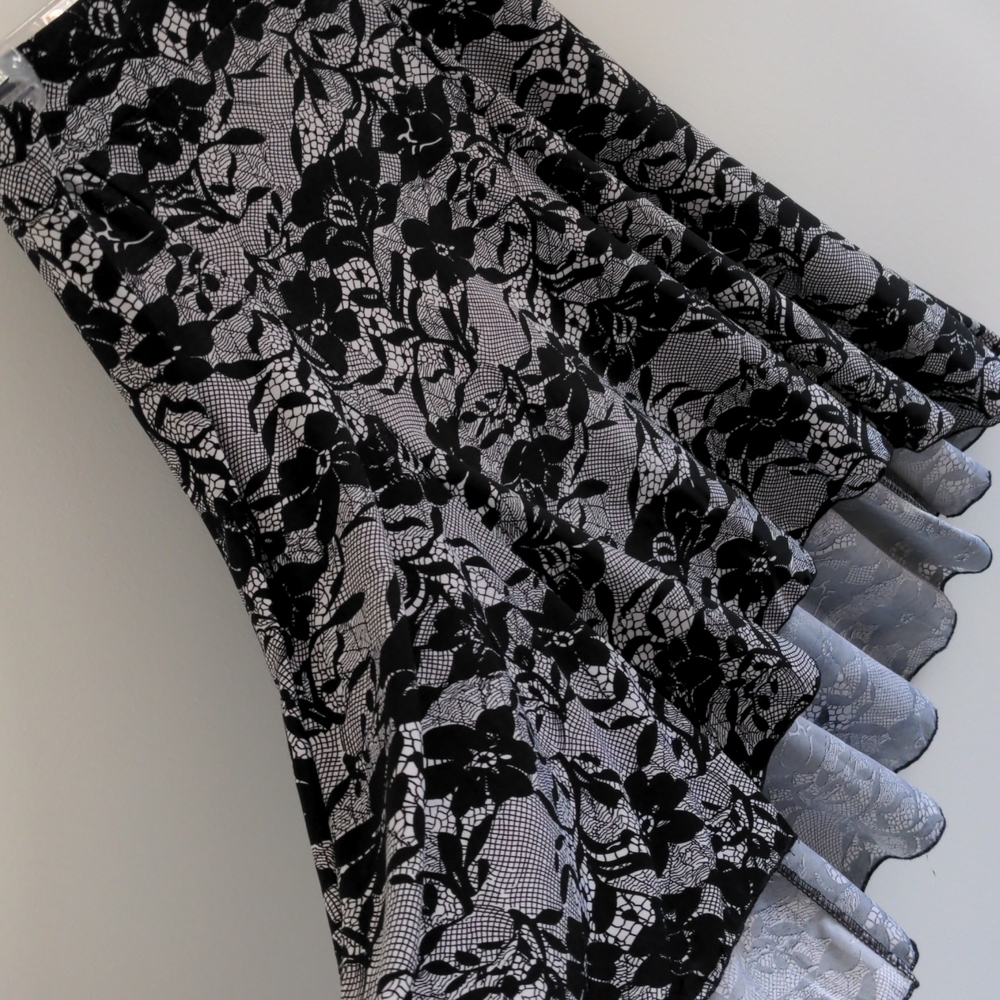 High low lace print skirt